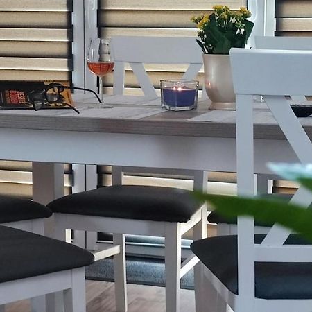 Zakatek Ciszy. Villa Sluchowo Екстериор снимка